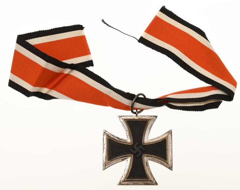 WWII German Iron Cross 2nd Class (1 of 3)