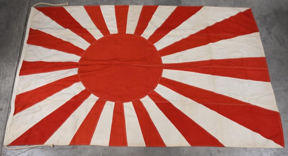 WWII Japanese Imperial Rising Sun Battle Flag (1 of 5)