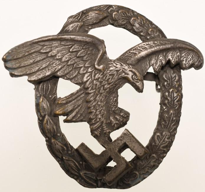 WWII German Luftwaffe Pilot Reenactment Badge (1 of 2)