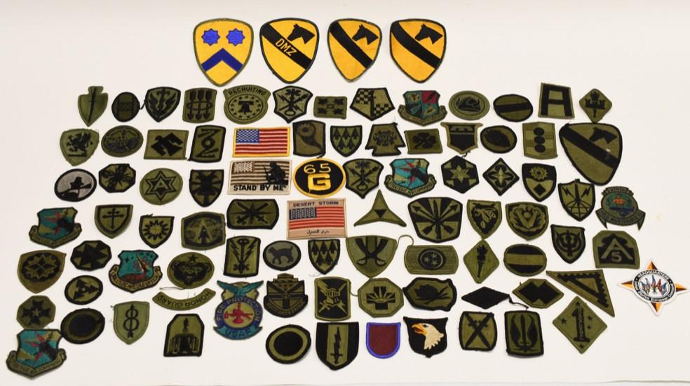 Large Lot Of US Military Unit Patches (1 of 8)