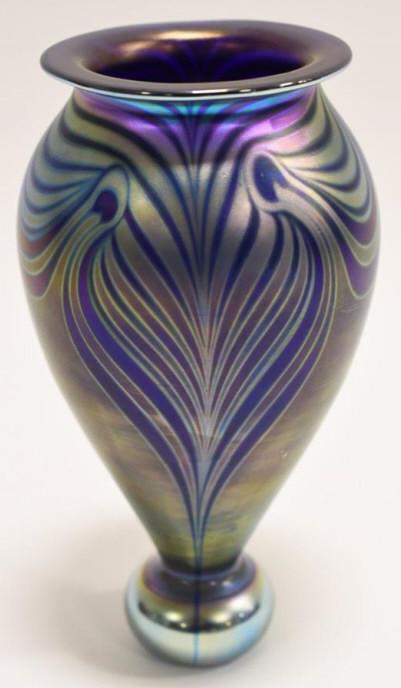 1989 Eickholt Blue Pulled Feather Art Glass Vase Jan 11 2020