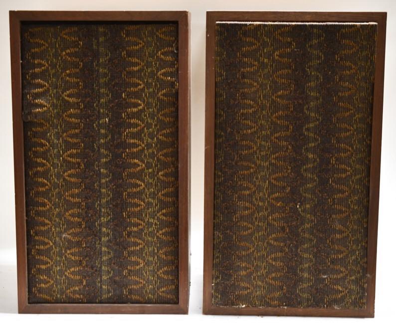 Pair of Acoustic Research ARZa Stereo Speakers: Pair of Acoustic Research ARZa Stereo Speakers