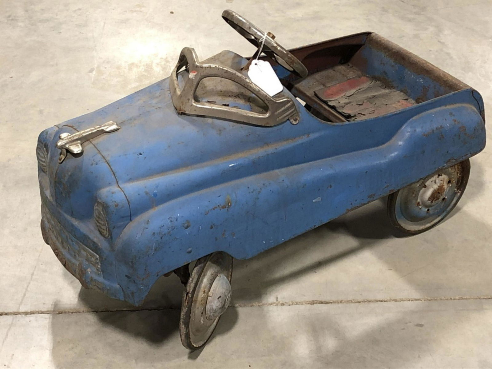 1950's Murray Champion Jet-Flow Drive Pedal Car (1 of 5)