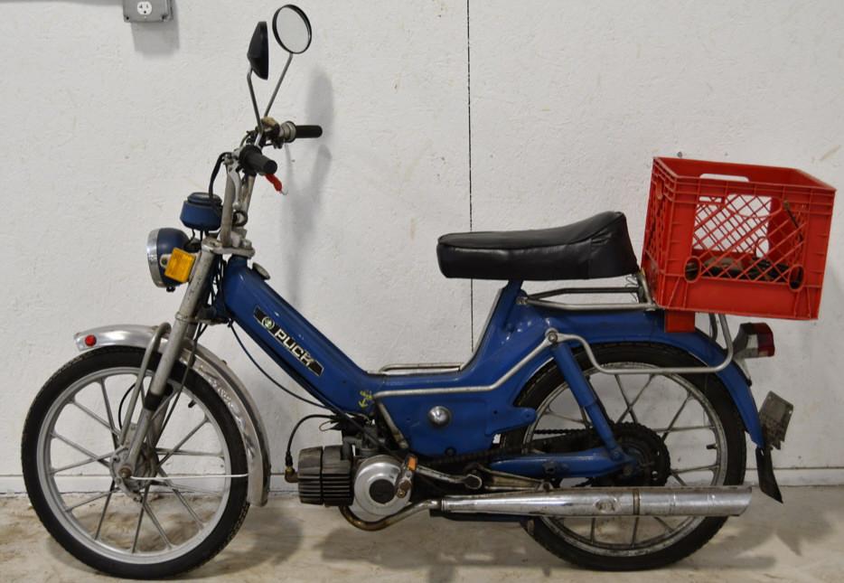 Gas Powered Puch Maxi Moped (1 of 11)