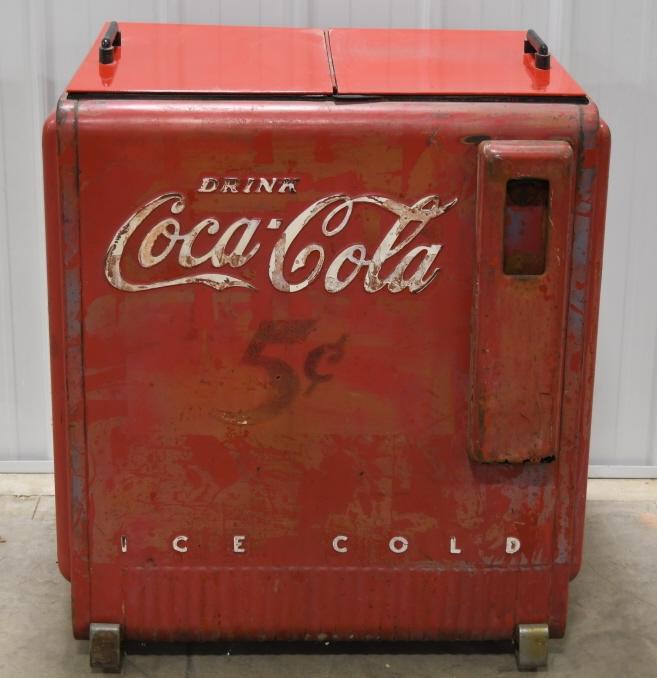 Vintage Electric Cavalier Coca Cola Cooler (1 of 12)
