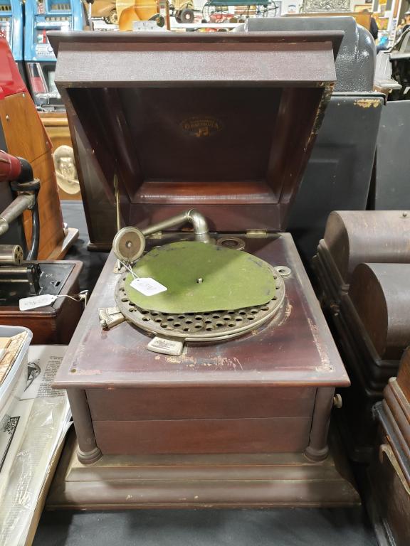 Columbia Grafonola Record Player w/ crank (1 of 6)