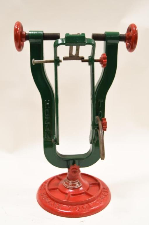 Hozan Tool No.330 Motorcycle Wheel Truing Stand (1 of 5)