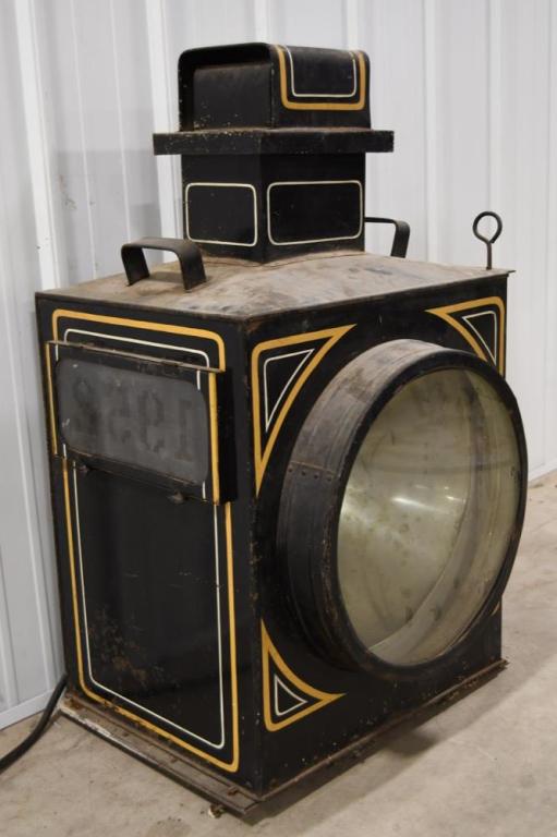 Vintage Railroad 1952 Locomotive Headlight (1 of 7)