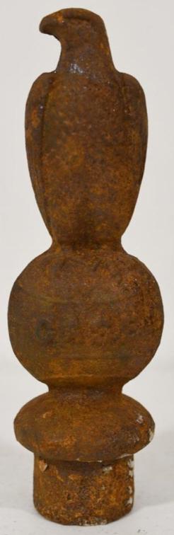 Vintage Cast Iron Case Eagle Fence Post Topper (1 of 6)