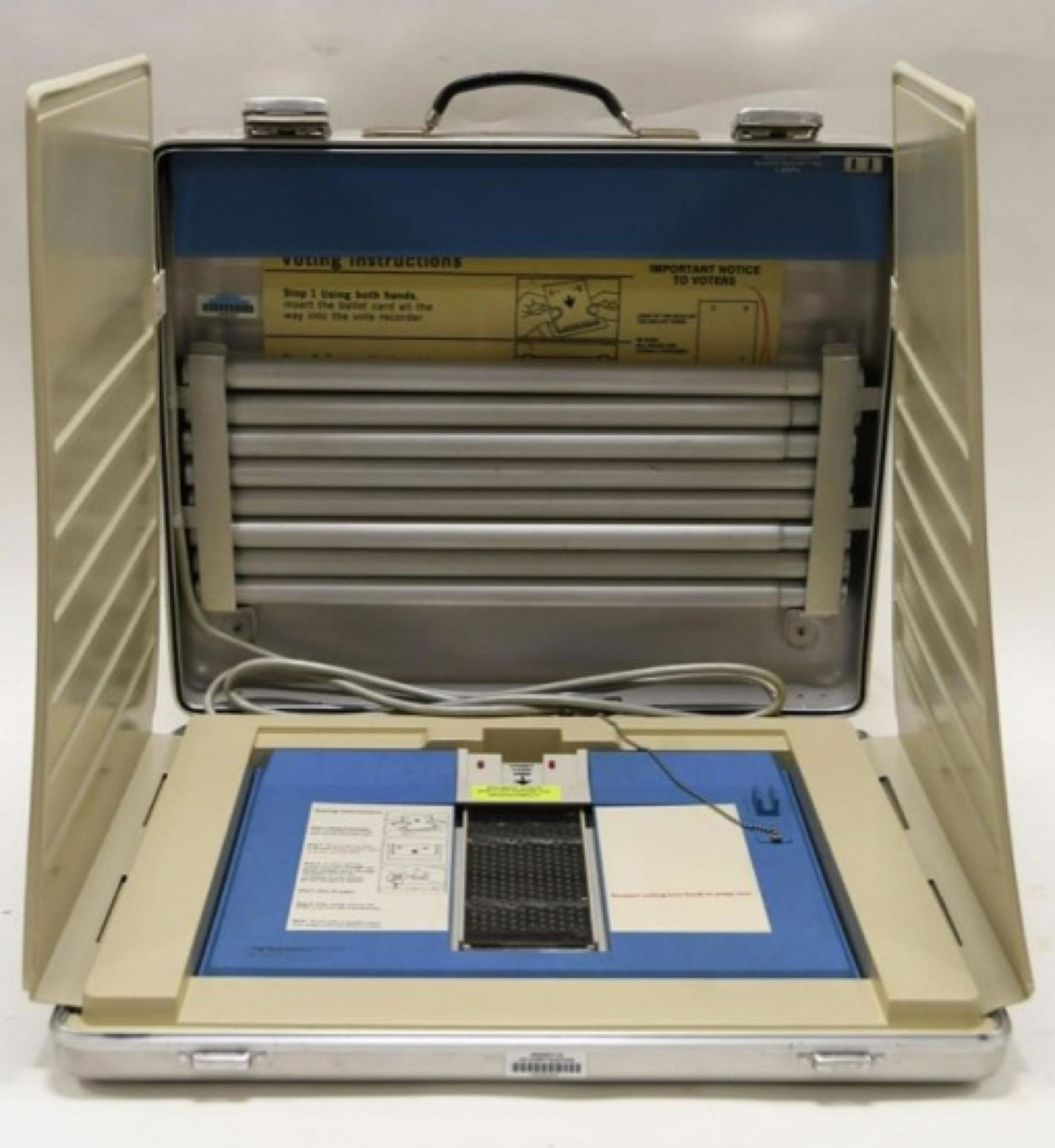 Portable '00 Florida Voting Booth Case (1 of 6)