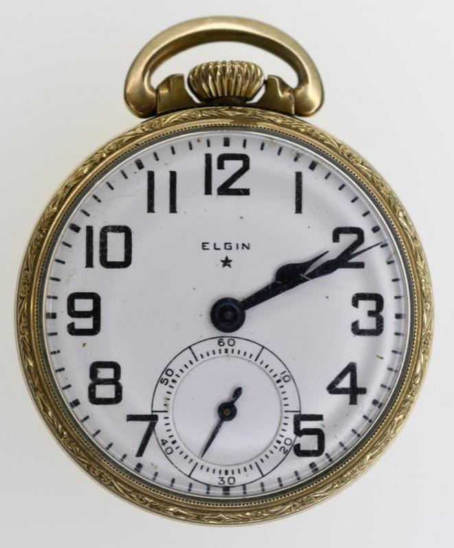 1940 Elgin 17 Jewel Open Face Pocket Watch (1 of 4)