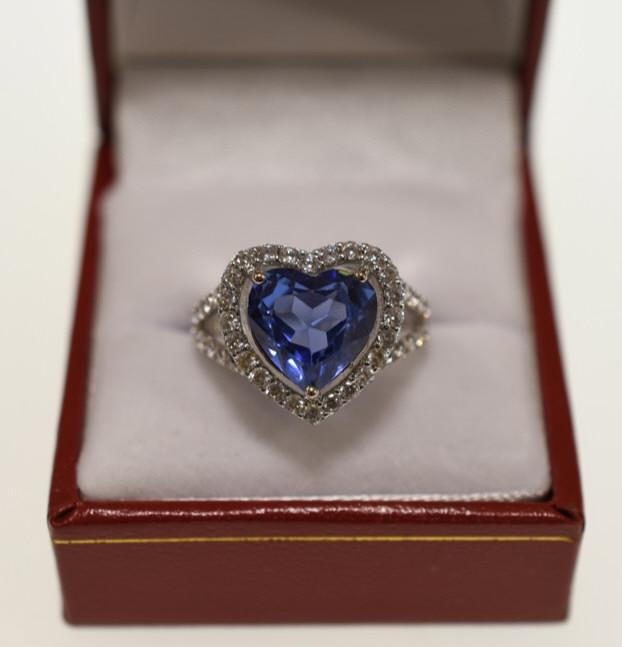 4CT TANZANITE HEART OF THE OCEAN RING (1 of 2)