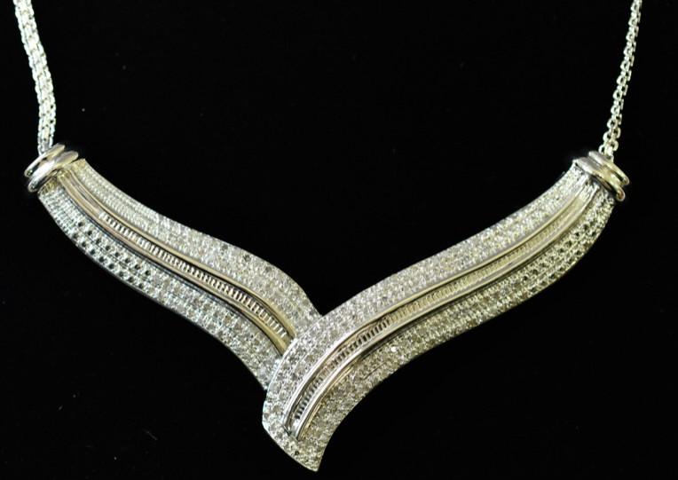 2CT DIAMOND NECKLACE (1 of 2)