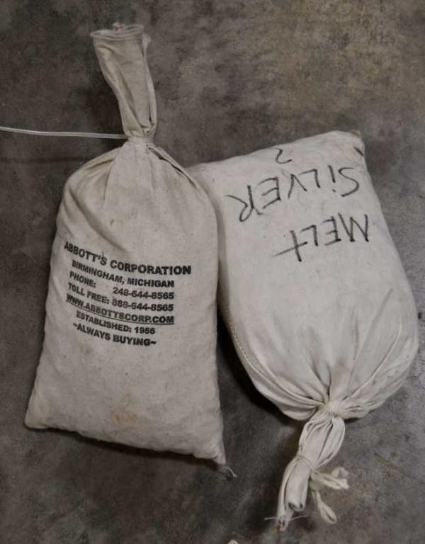 Approx. 10,000 Wheat Pennies (1 of 2)