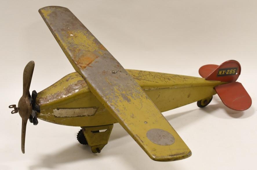 Original Keystone Air Mail NX-265 Airplane: Nice original Keystone Air Mail NX-265 pressed steel airplane/ Missing the front wheels. Has paint loss and wear fro play and age. Wingspan measures approximately 24" across.
