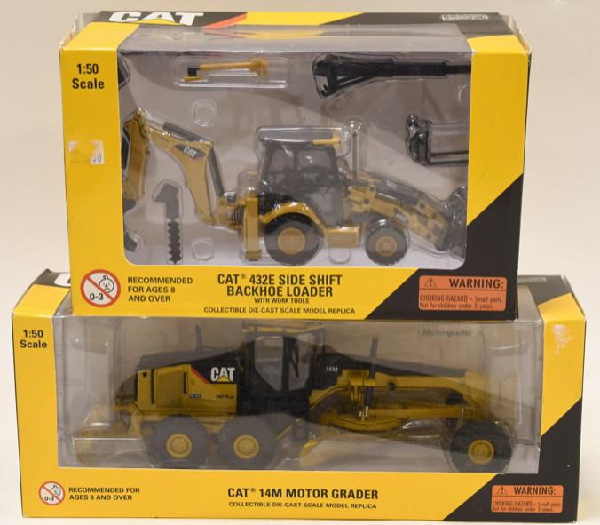1/50 Norscot Cat Motor Grader & Backhoe Loader: Nice 1/50 scale die-cast Norscot Cat 432E side shift backhoe loader with work tools and Cat 14M motor grader. Both are in the boxes. Boxes have dust and wear from storage and display.