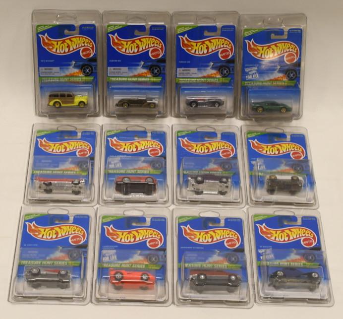 1996 Hot Wheels Complete Treasure Hunt Set: Nice complete set of the 1996 Hot Wheels Treasures Hunt series. Set is in nice condition in original blister cards with hard plastic protective cases.