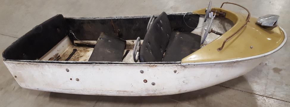 Vintage Carnival Ride Speed Boat (1 of 5)
