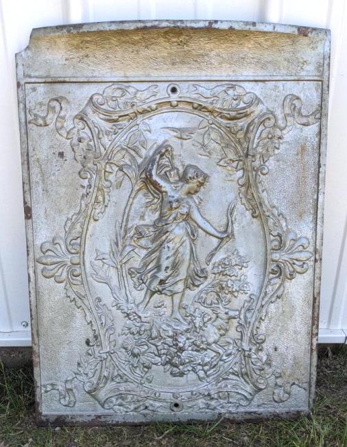 Wrought iron decorative piece (1 of 2)