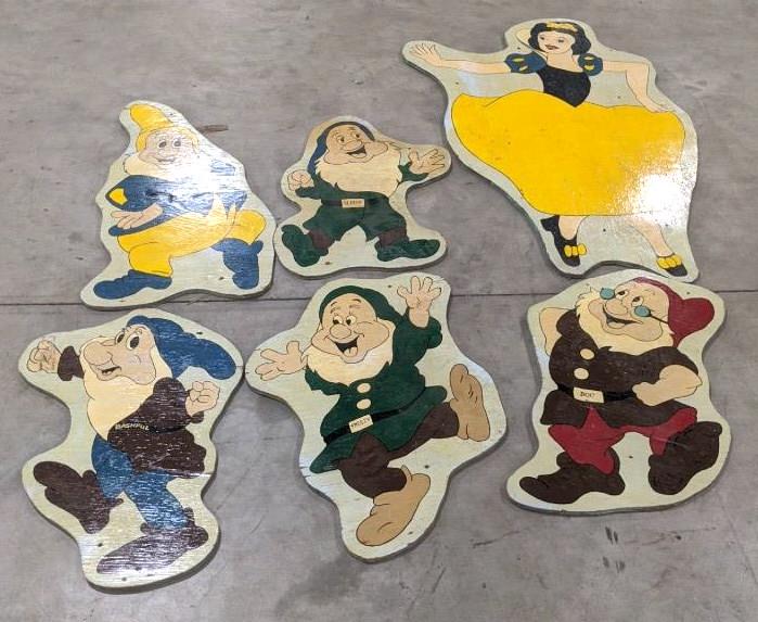 Lot of Snow White and Dwarfs Wooden Signs: Dwarfs (only 5 dwarfs) Bashful Happy Sneezy Doc and Sleepy. Snow White measures 55" tall and the dwarfs approx. 30" tall.