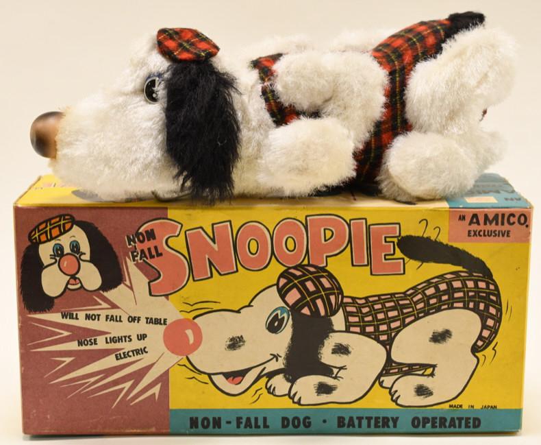 Amico Battery Op. Non-Fall Snoopie Dog: Nice Amico battery operated non-fall Snoopie dog with box. Displays nicely with wear from age and play. Untested. Measures approximately 12 1/2" long.