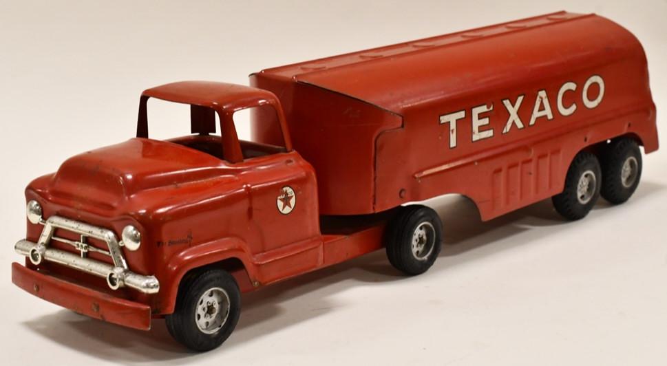 Original Buddy L Texaco Tanker: Nice original Buddy L Texaco tanker truck and trailer. Displays nicely with light wear from play and age. Measures approximately 23" long.