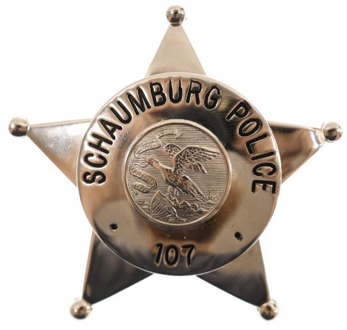 Obsolete Schaumburg Illinois Police Badge #107 (1 of 2)