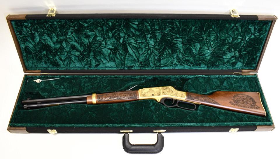 Henry Model H009B Illinois 200th Anniversary Rifle: Beautiful American Legacy Firearms Inc. proof issue Henry Model H009B "200th Anniversary Illinois Statehood" lever action rifle in 30-30 Win. The rifle is in new unfired condition and is a proof issue