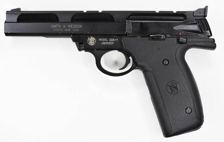 Smith & Wesson Model 22A-1 .22 LR Semi-Auto Pistol: Smith & Wesson Model 22A-1 semi-automatic pistol in .22 Long Rifle. The pistol has a 5.5" barrel and is in good used condition with some wear. SN: UBH9557. FFL required for transfer. (734-4)