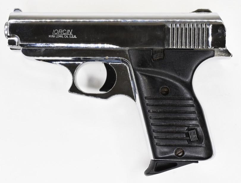 Lorcin Model L380 Semi-Automatic .380 Cal. Pistol: Nice Lorcin Model L380 semi-automatic pistol in .380 Auto. The pistol is in nice used condition with a 3.5" barrel and chrome finish. SN: 069462. FFL required for transfer. (96-4)