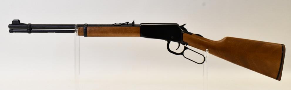 Mossberg Model 464 .22LR Lever Action Rifle: Like new Mossberg Model 464 lever action rifle in .22 LR. The rifle is in great condition and has a 18" barrel. SN: LA017587. FFL required for transfer. (740-4)