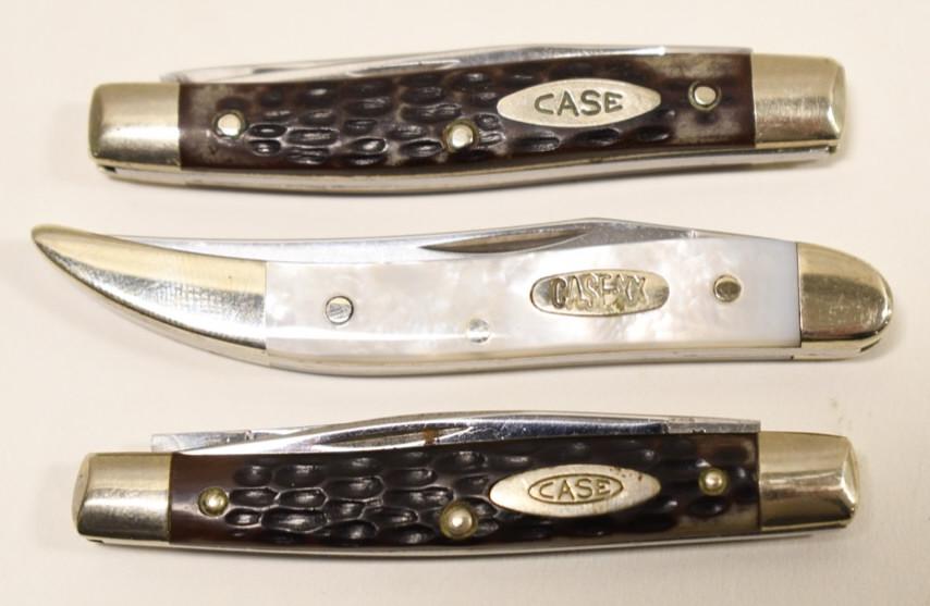 Case XX Folding Knife Lot Of 3: Lot of three Case XX folding knives. Lot includes a Case model no. 810096 SS knife, model no. 6233, and a model no. 6233 knife. Largest measures approximately 3" across when closed.
