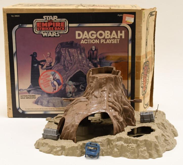 1981 Kenner Star Wars Dagobah Action Playset: Nice 1981 Kenner Star Wars Dagobah action playset in the box. Box has some dust and wear from storage. Playset has some wear from play and age. Measuers approximately 13" across.