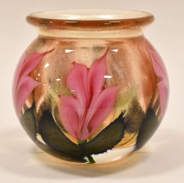 2010 Daniel Lotton Gold & Floral Art Glass Vase: Beautiful dated and signed 2010 Daniel Lotton gold stretch & pink floral art glass vase. The vase measures 5-1/4" tall and is in great condition.