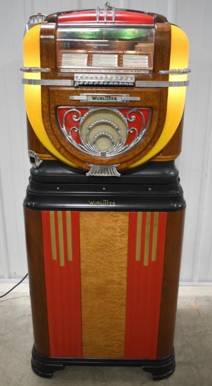 Wurlitzer Model #71 Counter Top Jukebox w/ Stand (1 of 18)
