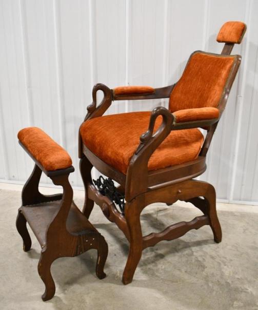 Antique Koch's Eureka Dental Chair (1 of 8)