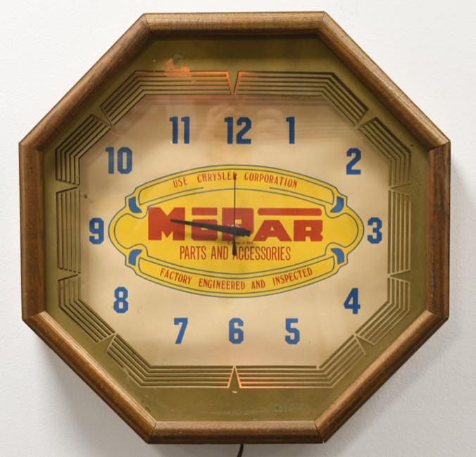 Vintage Chrysler MOPAR Lighted Advertising Clock (1 of 6)