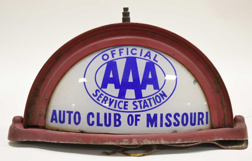 Early Glass AAA Auto Club Lighted Cab Truck Topper: Scarce early reverse on glass AAA Auto Club Of Missouri double sided curved glass lighted advertising cab / tow truck topper. Nice original condition with wear from use and age. One side does have a c