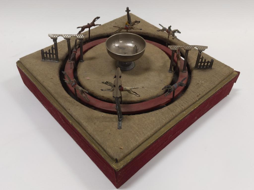 Early JEP France Tabletop Horse Racing Game (1 of 10)