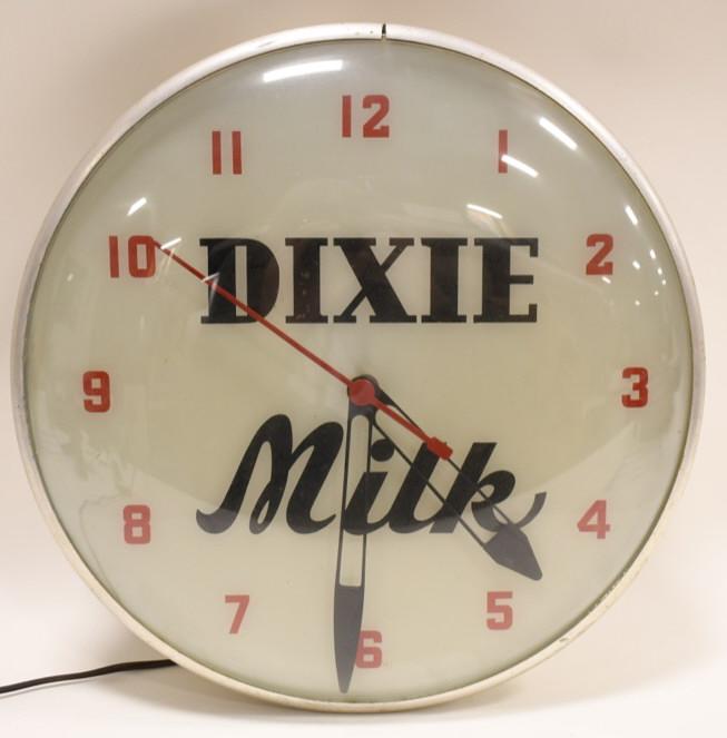 Vintage Dixie Milk Lighted Advertising Clock (1 of 6)