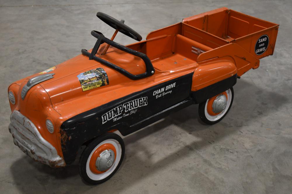 Murray Sand and Gravel Dump Truck Pedal Car (1 of 9)