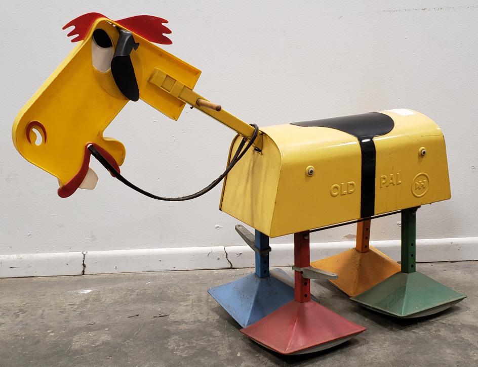 Vintage Hubley Old Pal Ride On Walking Horse (1 of 5)