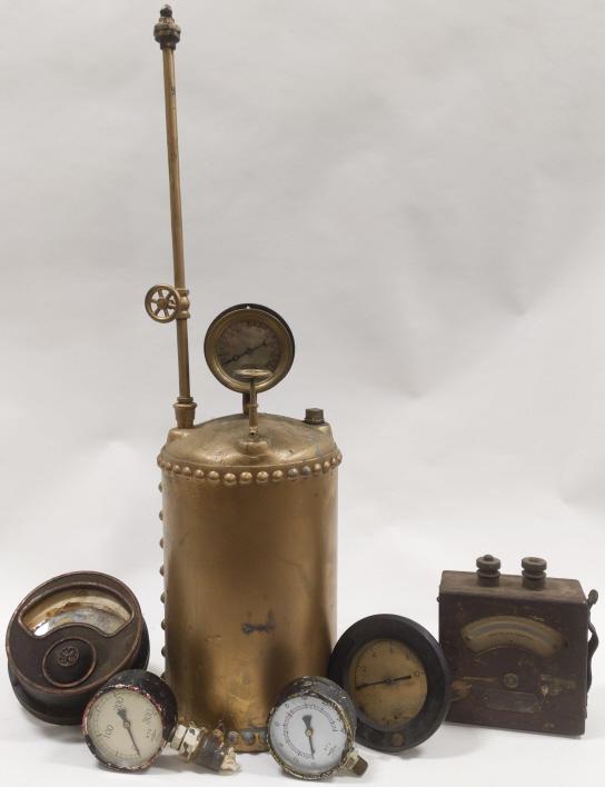 Vintage Industrial Gauge / Steampunk Lot (1 of 9)