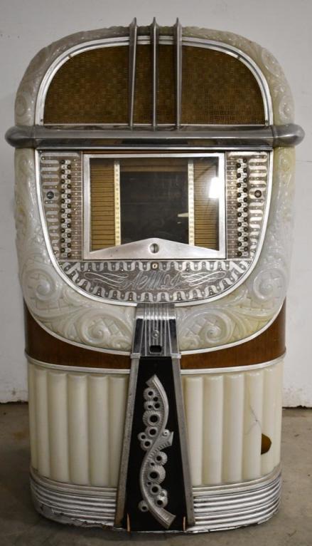 Vintage AMI Mother Of Plastic Jukebox (1 of 8)