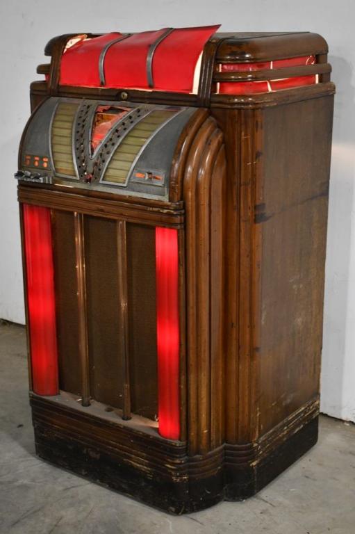 Early Seeburg Symphonola Casion Model Jukebox (1 of 10)