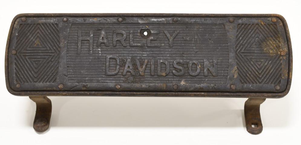 HD JD Knucklehead Side Car Footboard: Nice Harley-Davidson JD / Knucklehead side car ootboard with nice original pad. Good condition with wear from use and age. Measure approximately 13" across.