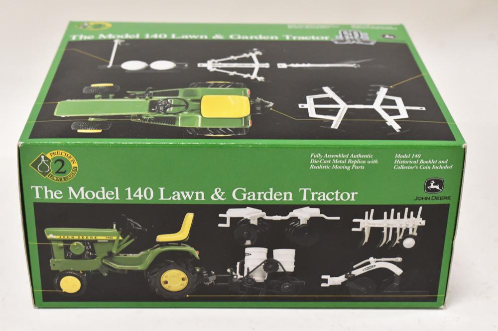 1/16 John Deere Model 140 Lawn Tractor Precision (1 of 4)