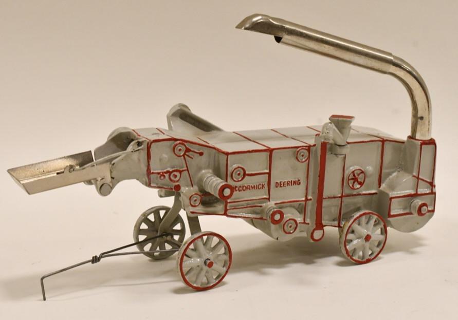 Arcade McCormick-Deering Threshing Machine (1 of 5)