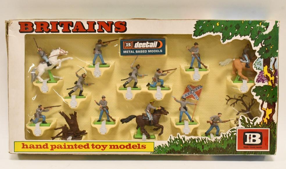 Britains Deetail Confederate Forces Set No. 7423: Britains Deetail Confederate Forces hand painted toy models set no. 7423. Nice condition in the box. The box has wear from display and age.