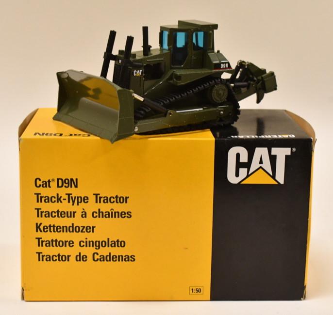 1/50 NZG Cat D9N Bulldozer (1 of 6)